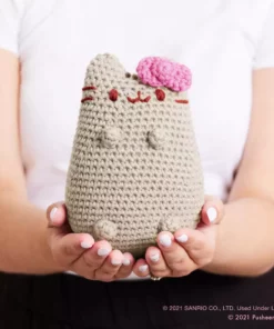 Stitch & Story Characters Hello Kitty X Pusheen: Pusheen Amigurumi 10 Stitch & Story Characters Hello Kitty X Pusheen: Pusheen Amigurumi