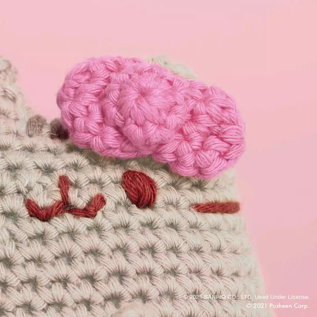 Stitch & Story Characters Hello Kitty X Pusheen: Pusheen Amigurumi 6 Stitch & Story Characters Hello Kitty X Pusheen: Pusheen Amigurumi