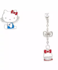 Global License Hello Kitty "Cake" Silver Earrings (Set Of 2)